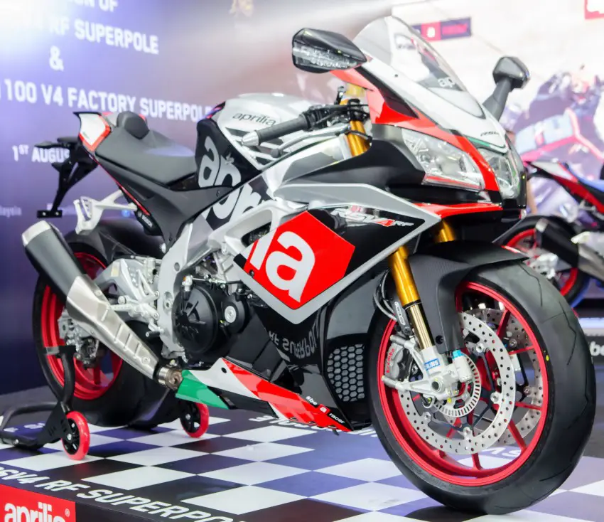 2016 Aprilia Rsv4 Rf Price And Dyno Test Motor Cycleist
